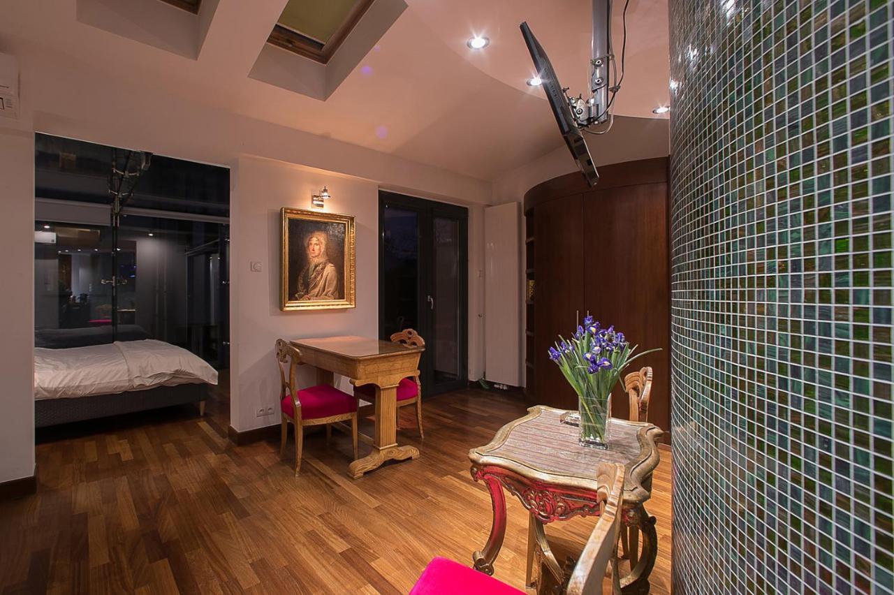 Main Square Studio With Terrace & Air Condition Krakow Exterior photo